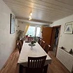 Gaestehaus -zweibettzimmer *