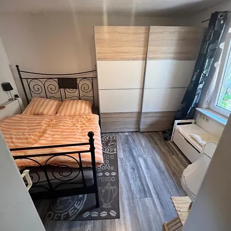 Gaestehaus -zweibettzimmer *